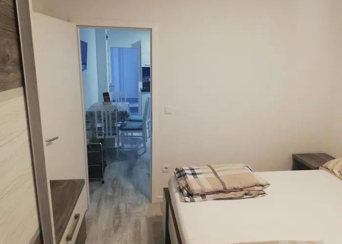 Gostinjska kuća Ravlic 3*