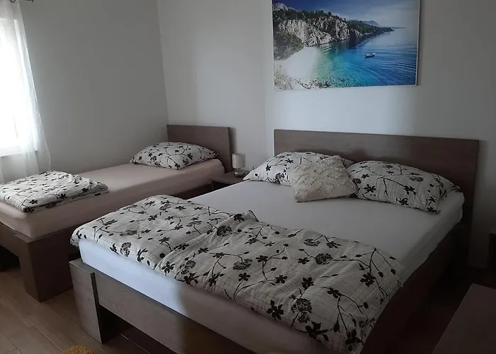 Gostinjska kuća Ravlic 3*