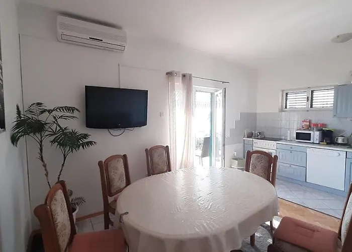 Gostinjska kuća Ravlic