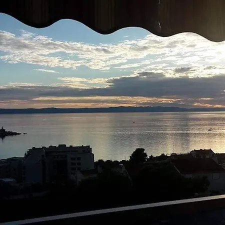 ゲストハウス Ravlic